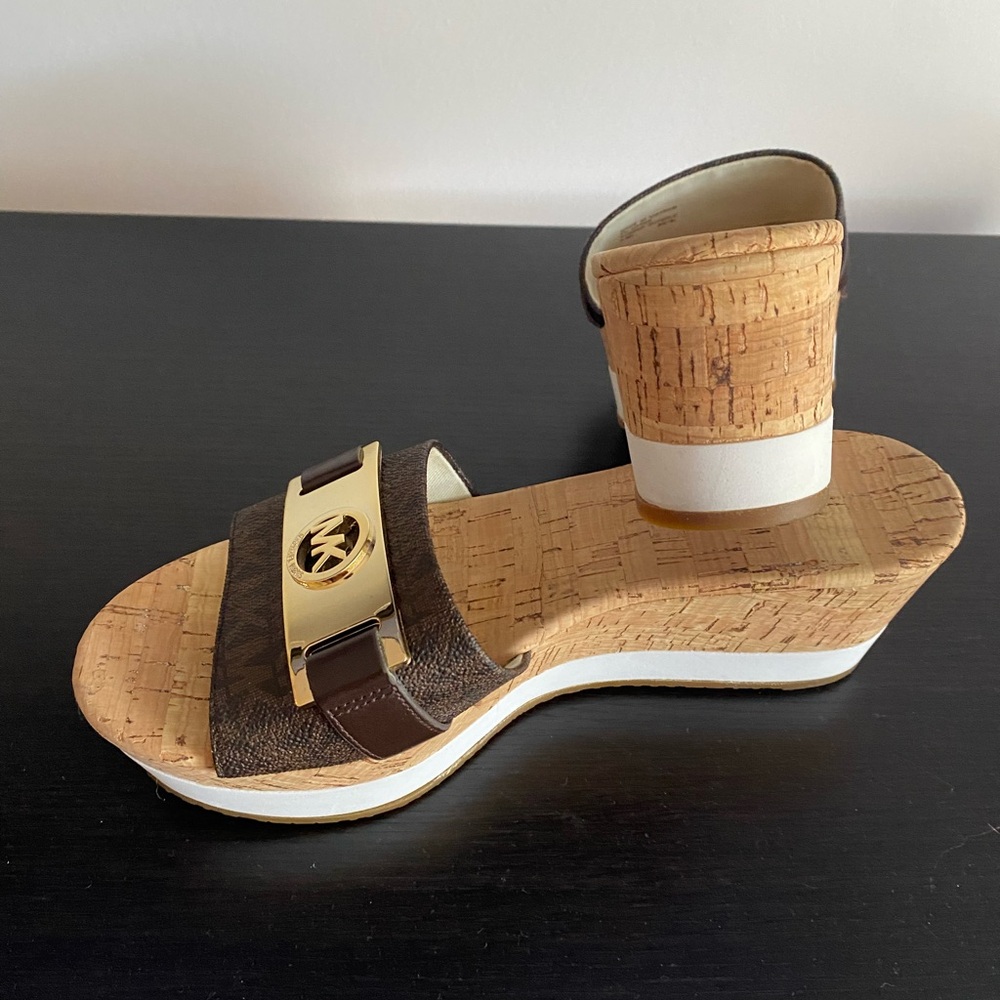 Michael Kors Warren Corked platform Gold and Brown Slide Sandals.